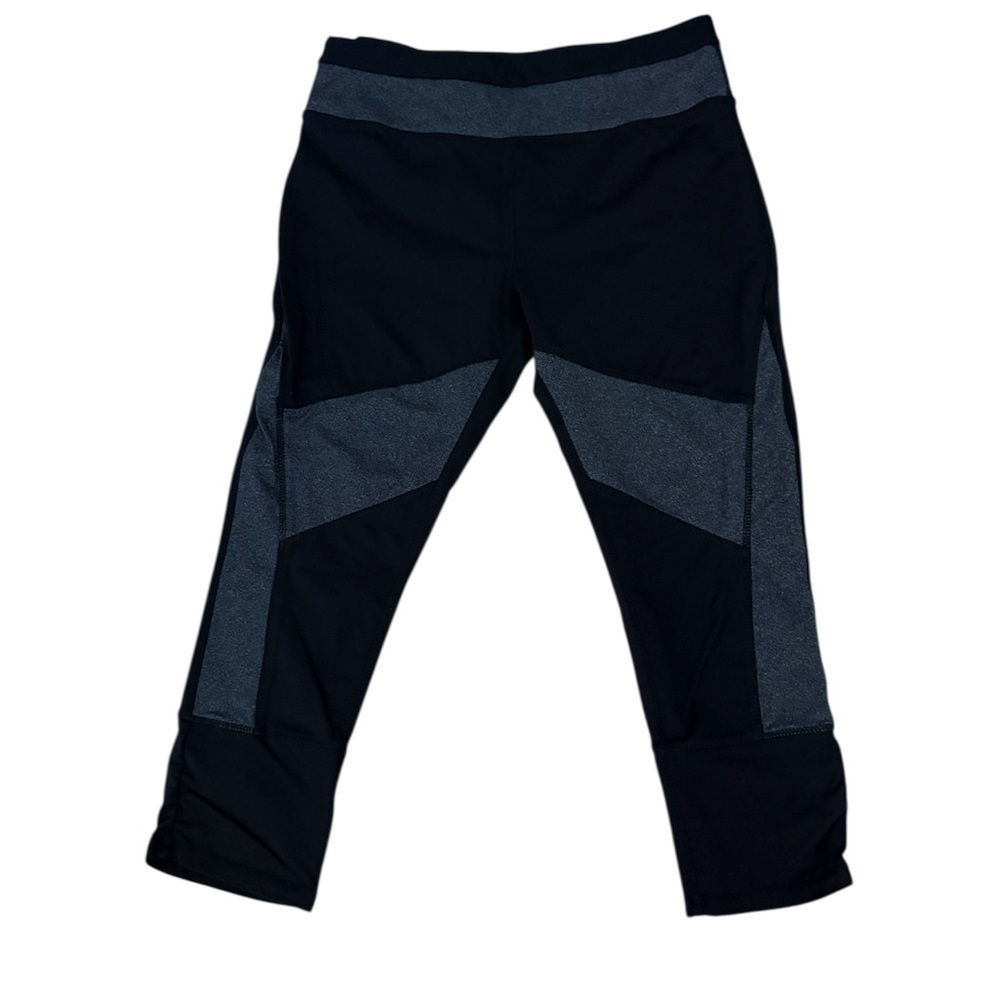 Kyodan Crop Black and Gray Leggings Zip Pocket